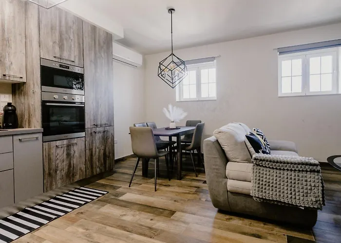 Pensiune La88 Bayview 3*